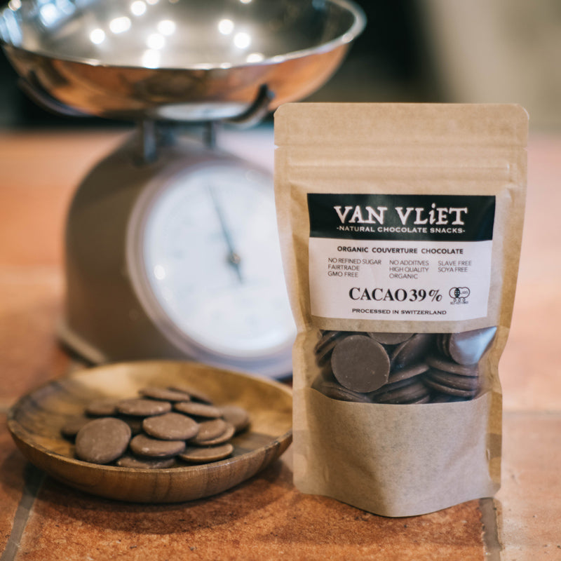 有機ミルククーベルチュールチョコレート （カカオ39％）